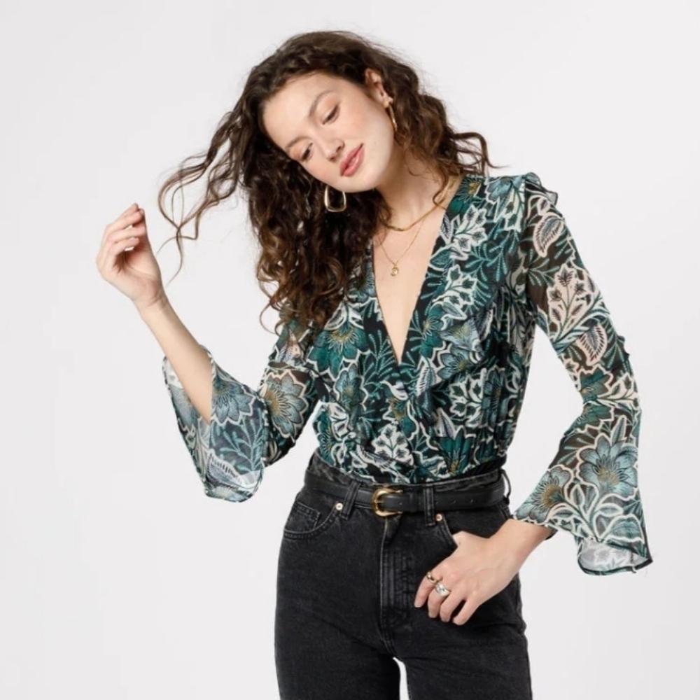 Band Of The Free Bonnie Emerald and Black Floral Long Sleeve Bodysuit Si…